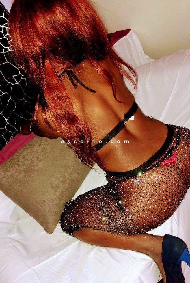 pute à bordeaux Girl escort Paris QUINN